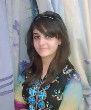 cute_pakistani_girl_walpaper_2013