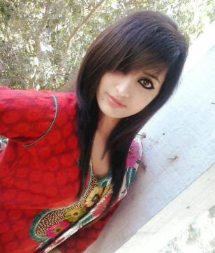 pakistani-girls-selfie-picture-leaked-out-22